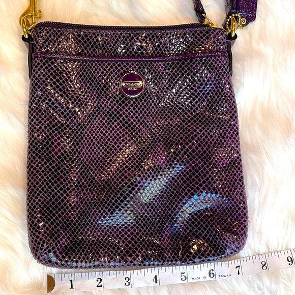 Coach crossbody purse adjustable purple and gold leather - Picture 1 of 8